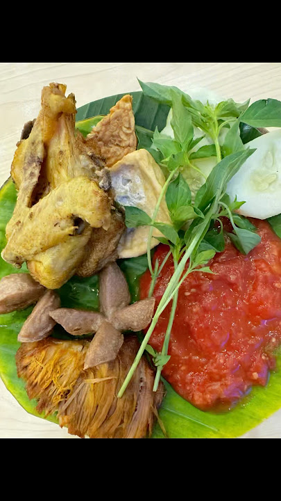 Penyet penyet Sambal penyet #ayampenyet#penyetan #bakwanpenyet #everythingisawesome #makanmanganeat