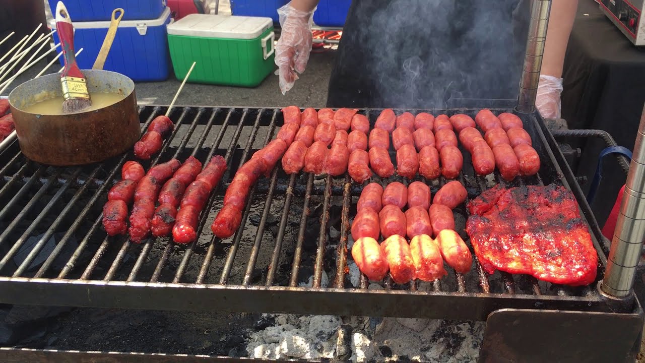 Spanish Street Food - Sweet Spanish Chorizo - Comida Callejera Española ...