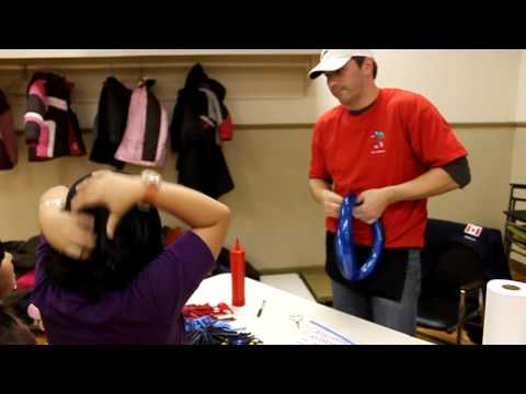 Making a hat out of balloons