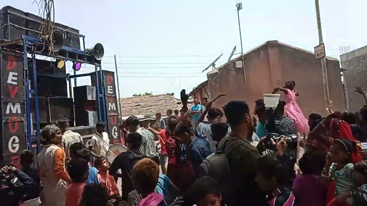 dev MOGRA band karde timli song at karde