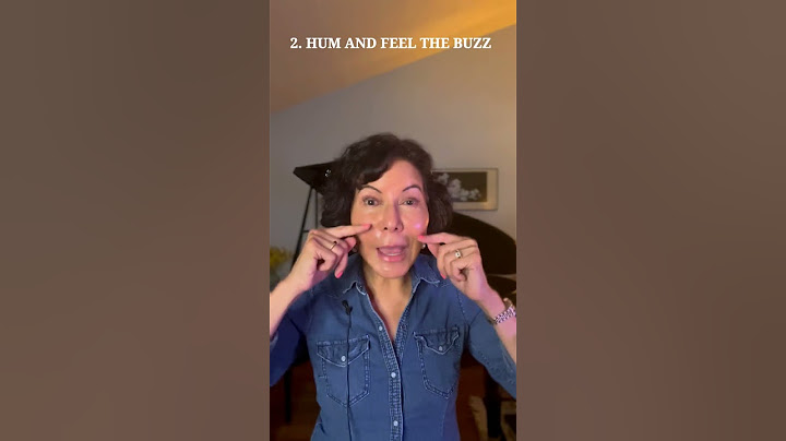 How to Sing with Your NATURAL VOICE in 43 seconds!  #shorts #singinglessons #voiceteacher #howtosing