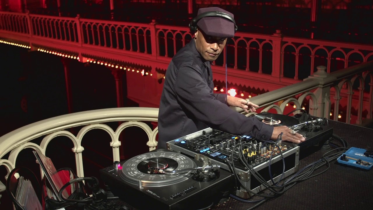 Rob Manga in Paradiso [Bronx Disco Express gospel set]