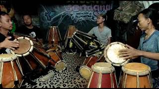 Imah Gendang  Img  Sesi Latihan Rdanak Sekar