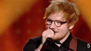 Ed Sheeran performing "Shape of You" on Taratata