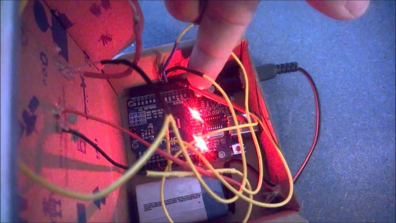 Hot Potato game with Arduino - YouTube
