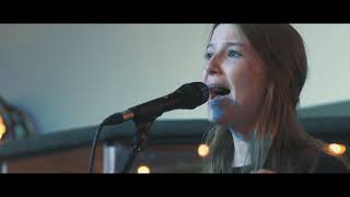 ALL THINGS RISE [Official Live Video] | Vineyard Worship feat. Hannah Toal chords