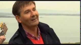 Daniel O'Donnell - Homes of Donegal (performed on Owey Island) chords