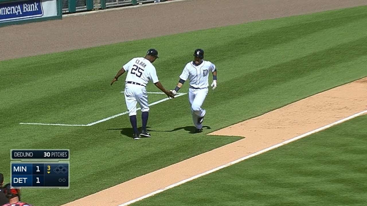 MIN@DET: Tigers score seven runs in the 3rd inning - YouTube