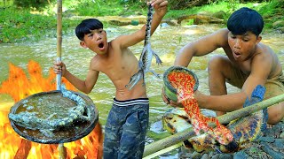 Primitive Technology - Boy man catch crocodile & fish | grilled fish with crocodile - Eating show