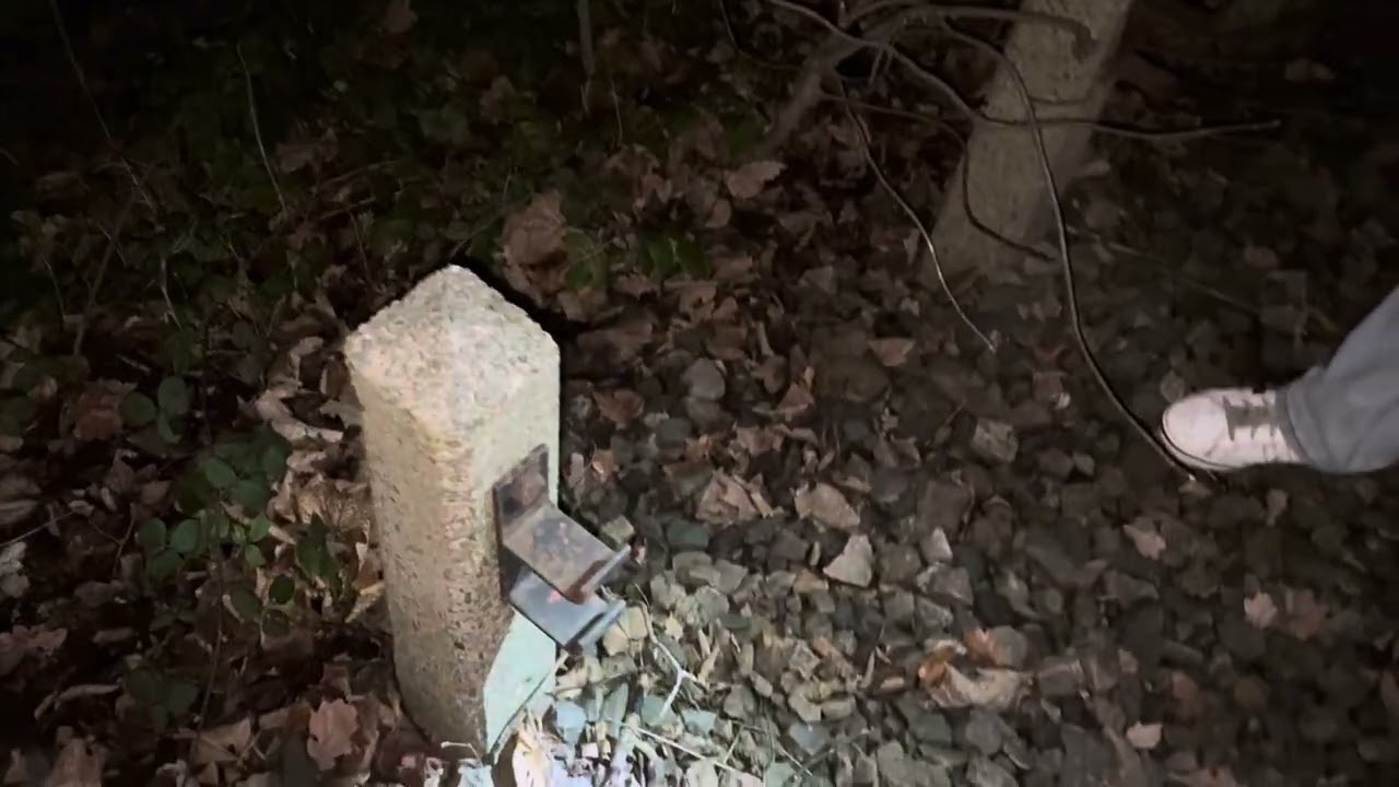 Exploring the abandoned Horbury West Curve 