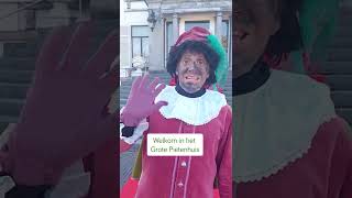 Kom mee naar binnen in het Grote Pietenhuis! #HetSinterklaasjournaal #shorts #NPOZappelin