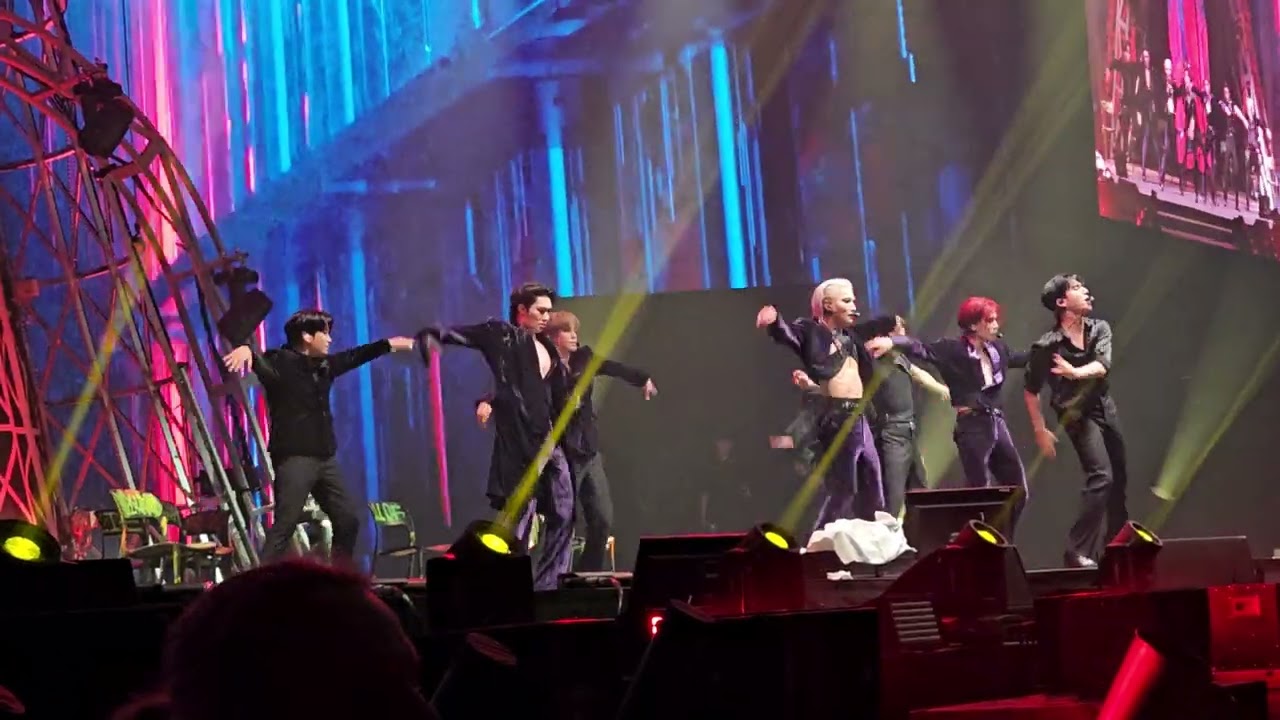ATEEZ Mingi's rap + CYBERPUNK Milano 20-01-25 TOWARDS THE LIGHT will to power