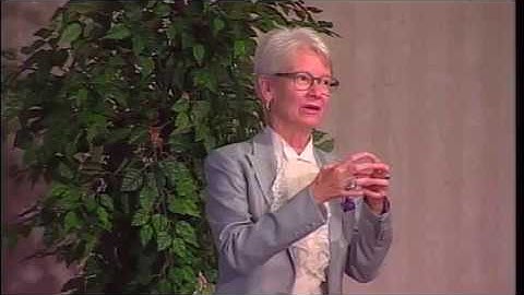 Co-Speech Gesture is the Key to Being Fluent