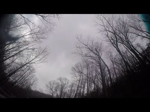 Video: Das Helle Licht Des UFO Vor Dem Fenster Erschreckte Einen Bewohner Von North Carolina - Alternative Ansicht