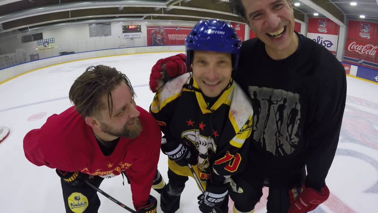 Miio Parkkosen tarina: 38-vuotias sinkku_Miio: 38 years old and single