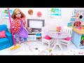 Bonnie Pearl Cleaning Doll House with Mop & Hoover!