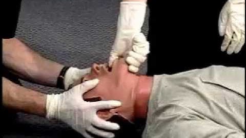 PHTLS 03 - Two Person Trauma Chin Lift