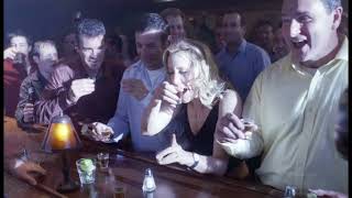 Lynette Takes Back Her Freedom - Desperate Housewives 2X05 Scene