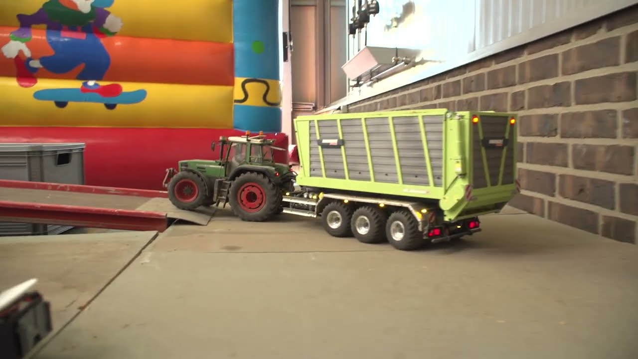 EPIC RC Maize loading and transport - RC Farming 2025 - RC meeting in Germany