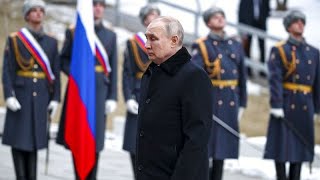 Aux commémorations de la bataille de Stalingrad, Poutine déroule sa propagande anti-ukrainienne