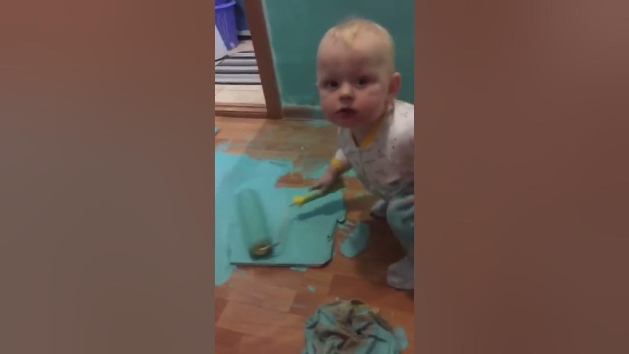 Сынок ты что делаешь видео. Актер лив шрайбер с сыном на красной дорожке. Сынок ты что делаешь видео. Смешные рисованные комиксы. Варрик и хоук.