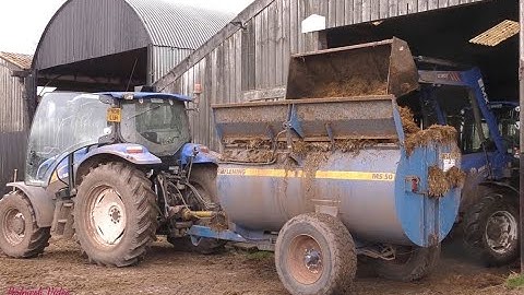 On the Solids! Muck Loading and Spreading with New Holland and Fleming.