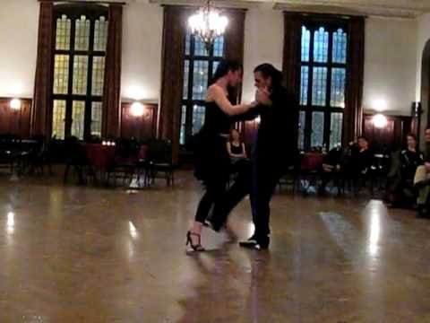 Angel Coria y Paola Bordon Tango Performance 3 (2009-02-21)