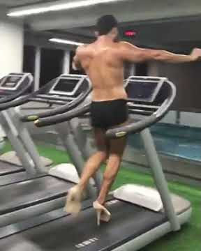 Banci lagi fitness hihihi