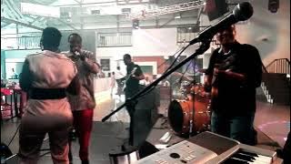 Jaco Maria, Canta e Encanta Na Cidade de Maputo/Mz _Veja para Crêr!!!🎹✔🎙👌👍