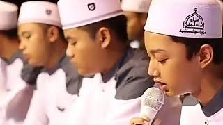 Download Lagu 3 lagu terpopuler \ MP3