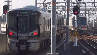 ［同時発車！］221系NC601編成＆227系SR04編成　奈良駅同時発車