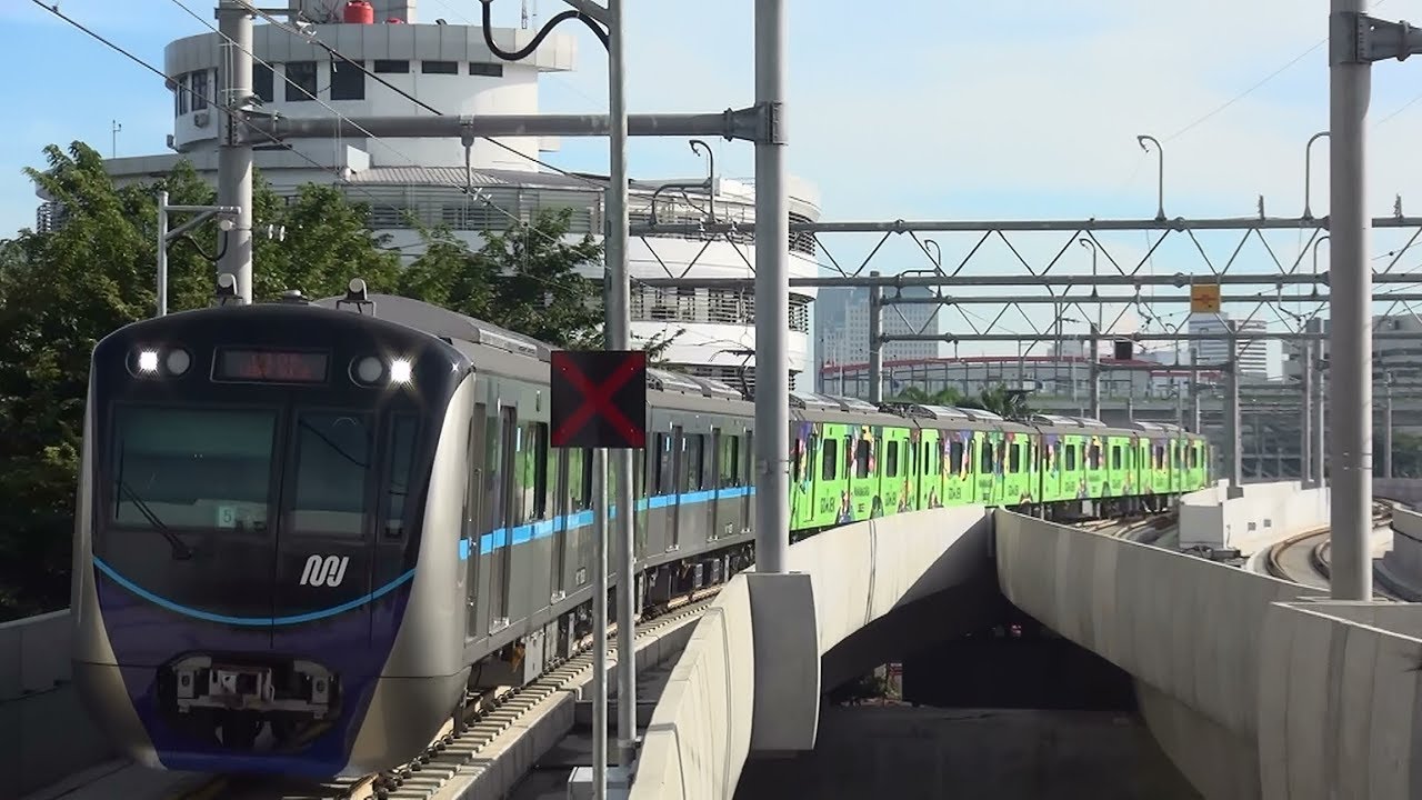 MRT Jakarta (MRTJ)　Blok M駅入線～発車