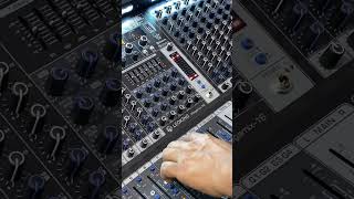 LEOKING 16 CHANNEL 7 AUX 2 EFFEX MIXER