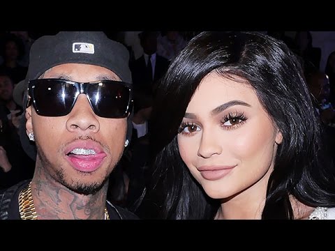 jenners sisters Kylie Jenner & Tyga Split After Blac Chyna Calls Him Gay?