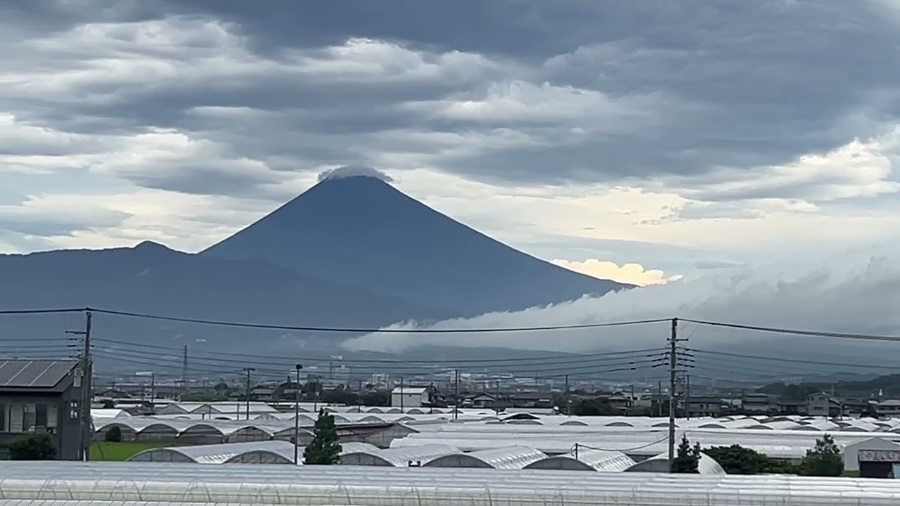8月28日金曜日朝富士山#朝富士山#富士山#伊豆の国 - YouTube