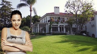 Angelina Jolie Lifestyle, Boyfriend, House, Cars, Net Worth, Family, Biography