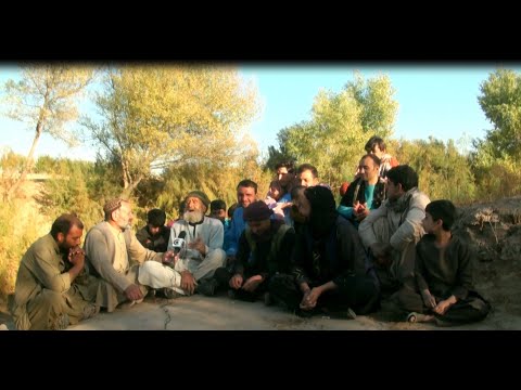 این مرد 100سال سن دارد باصدای عبدال شاعر میخواند حتما ببینید