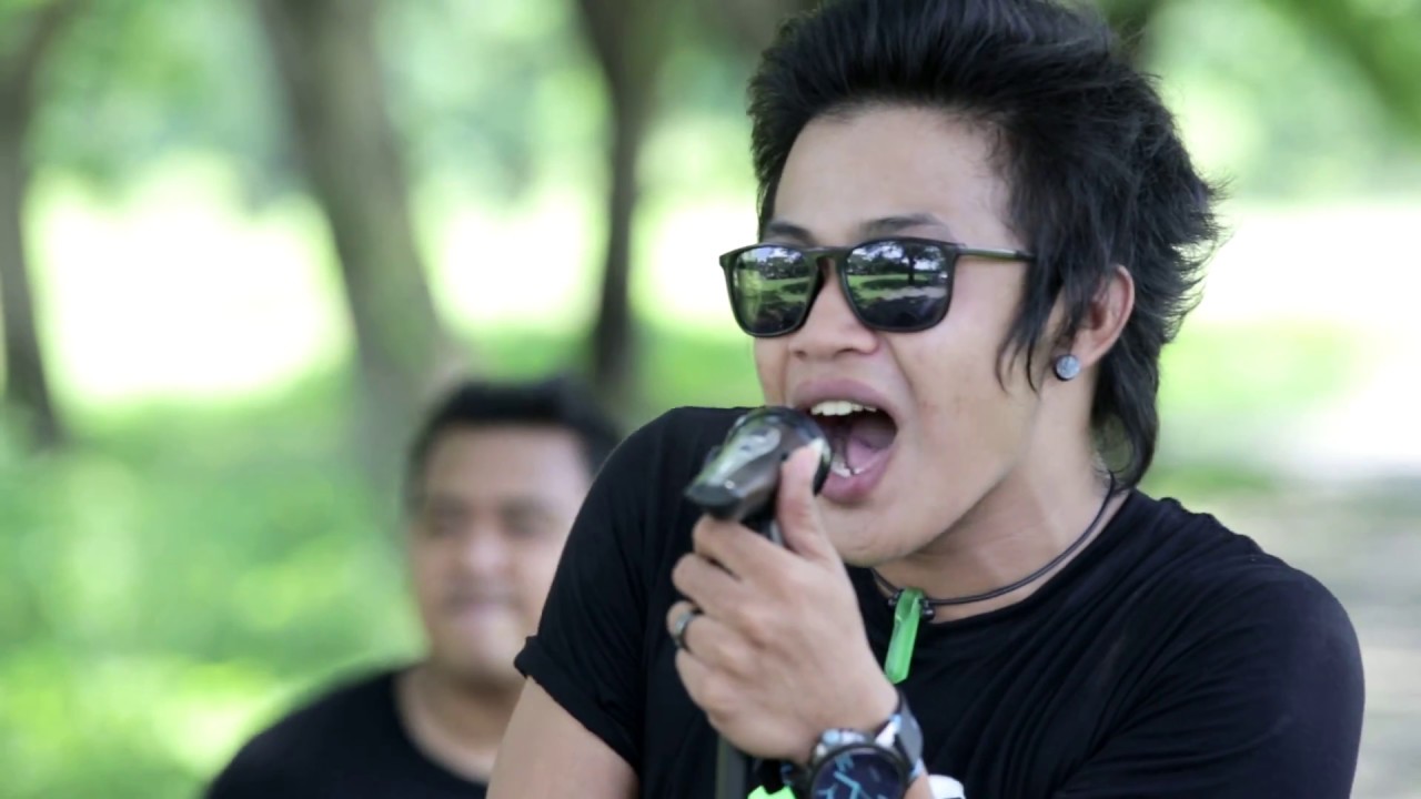 V Five Band - BERDUA (SINGLE PERDANA)