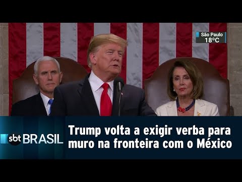 Trump volta a