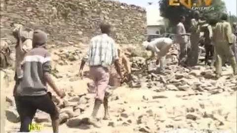 Eritrean Role Model in Self Reliance - Road Construction by Deki Azen