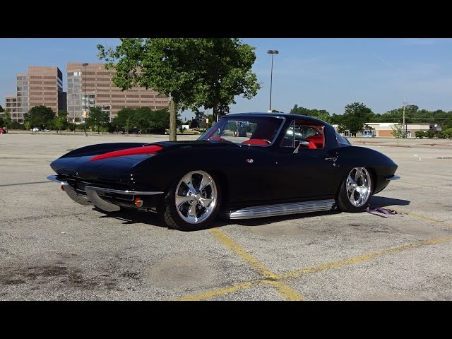 1967 Chevrolet Corvette Stingray Custom & 502 CI Engine Start Up