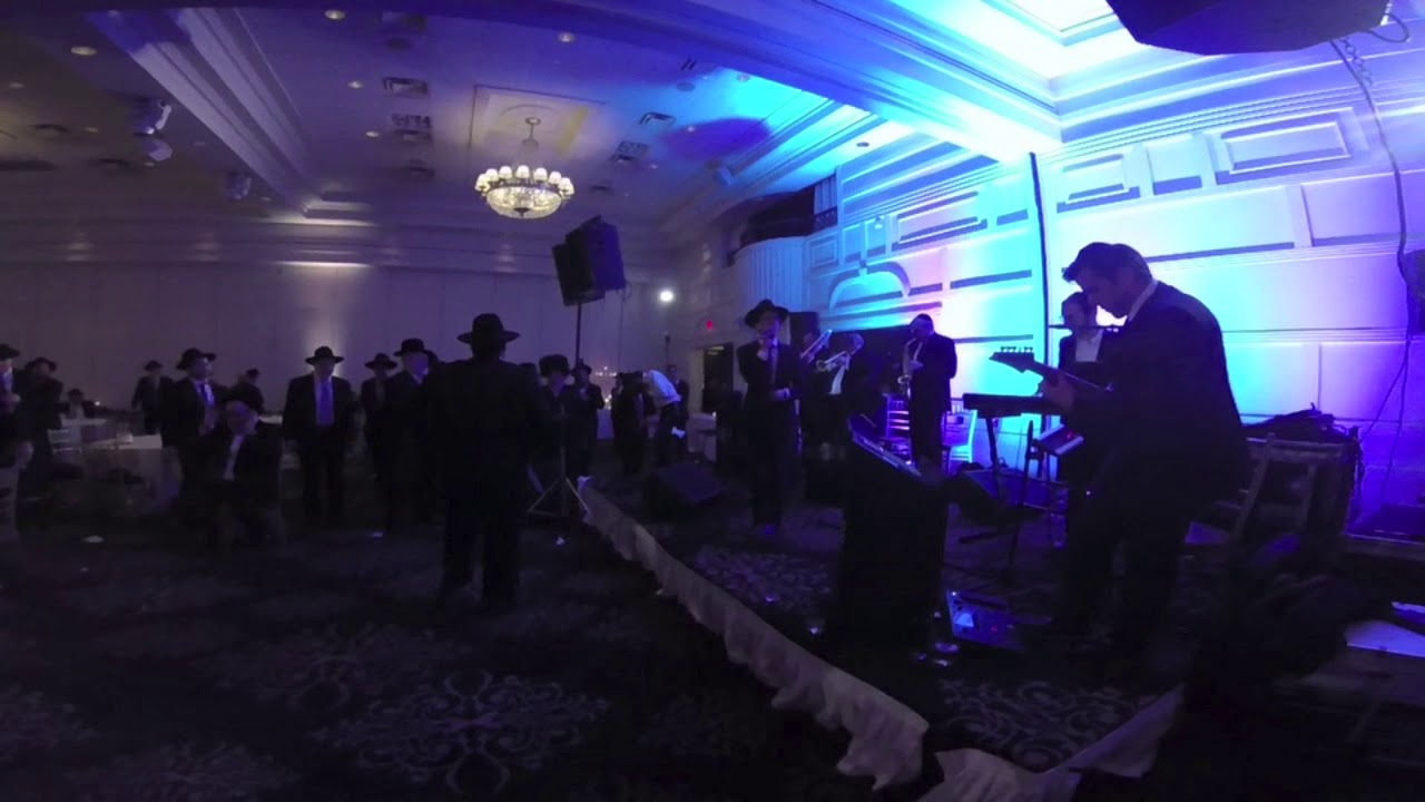 Simcha Jacoby Rocking Ma'amim Benisim [Yaakov Shwekey] - Yossi Shtendig Production שמחה יעקבי
