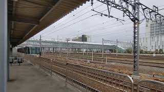 JR京都線　岸辺駅　223系新快速　通過シーン