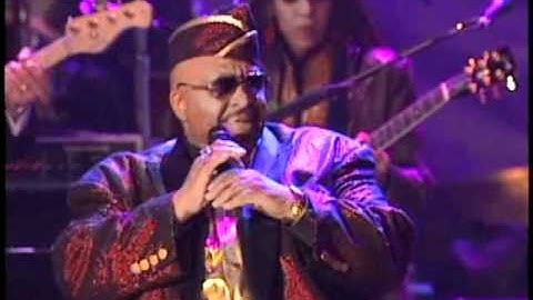 Thumbnail of Solomon Burke performs Rock and Roll Hall of Fame Inductions 2001