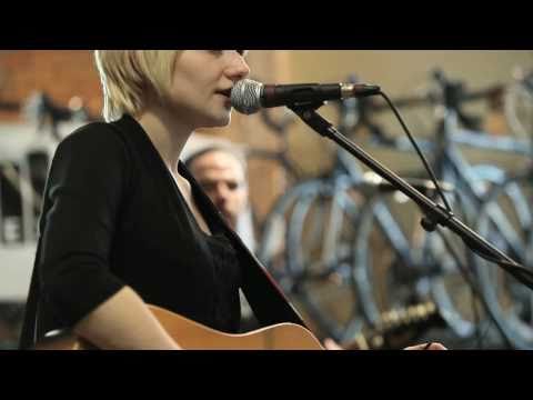 Jessica Lea Mayfield - Trouble (Live on KEXP)