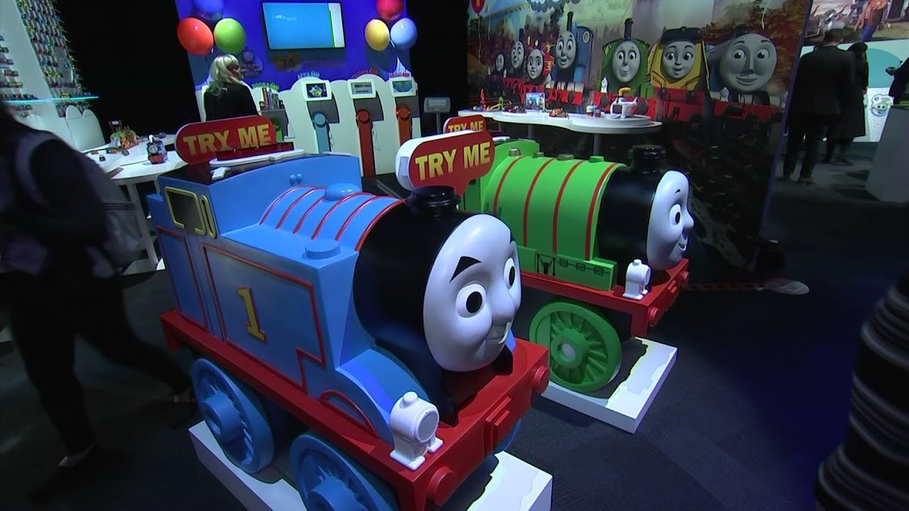 Meet The Family Onboard Thomas The Tank Engine Youtube - roblox tvs thomas thomasthetankengine