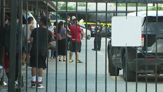 Man killed during attempted robbery in SW Houston after being shot by himself or accomplice: HPD