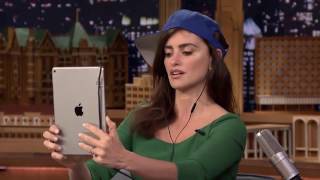 I want bacon.... Penélope Cruz plays with Dubsmash in funny clip