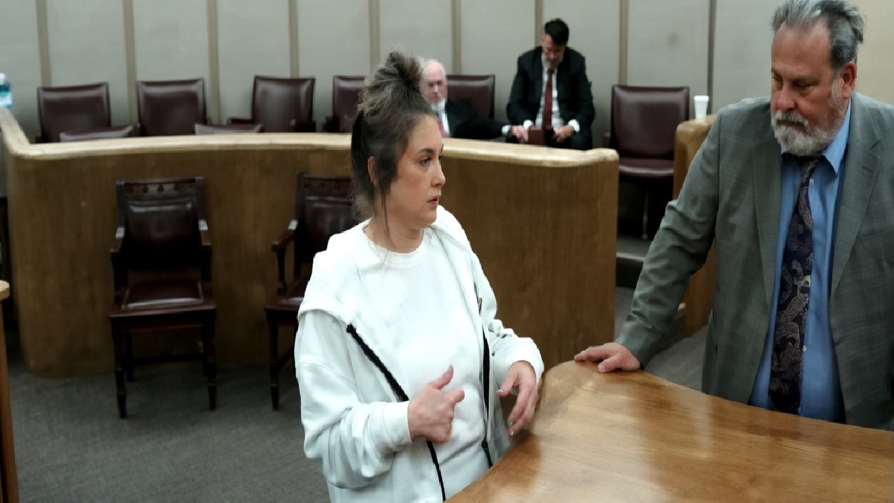 Woman With 3rd DUI Shows Up Drunk — Judge Sends Her to Jail - YouTube