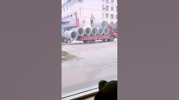 The unloading process of the steel pipe = a good method can do more with less